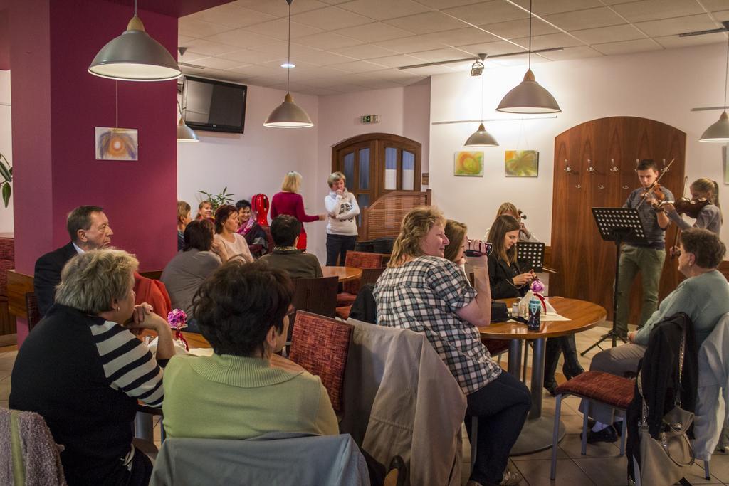 Mestske Kulturni Centrum Ve Fulneku Novy Jicin Luaran gambar